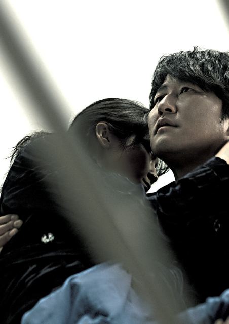 韓国映画『渇き』感想&解説:パクチャヌク全開!愛に欲望に血に飢えた男女の行く末― | アンニョンシネマ